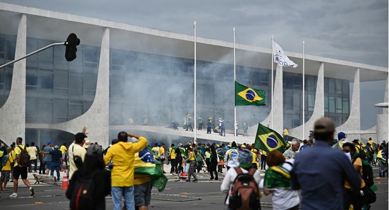 Brazilski Vrhovni sud pokrenuo istragu protiv Bolsonara