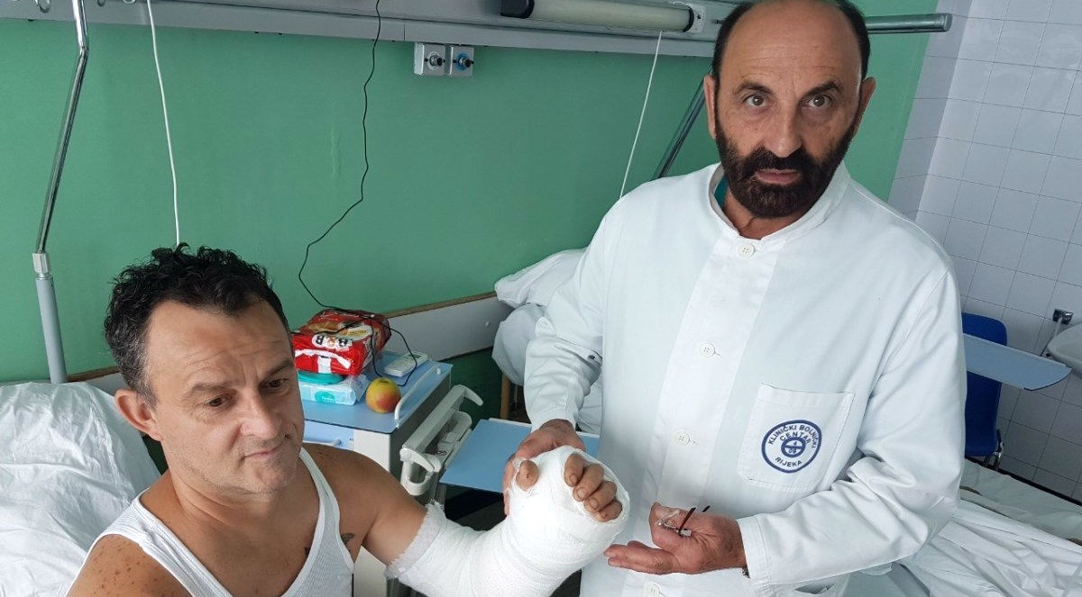 Dražen iz Labina na Hitnu došao s odrezanom šakom u vrećici. Sada miče prstima