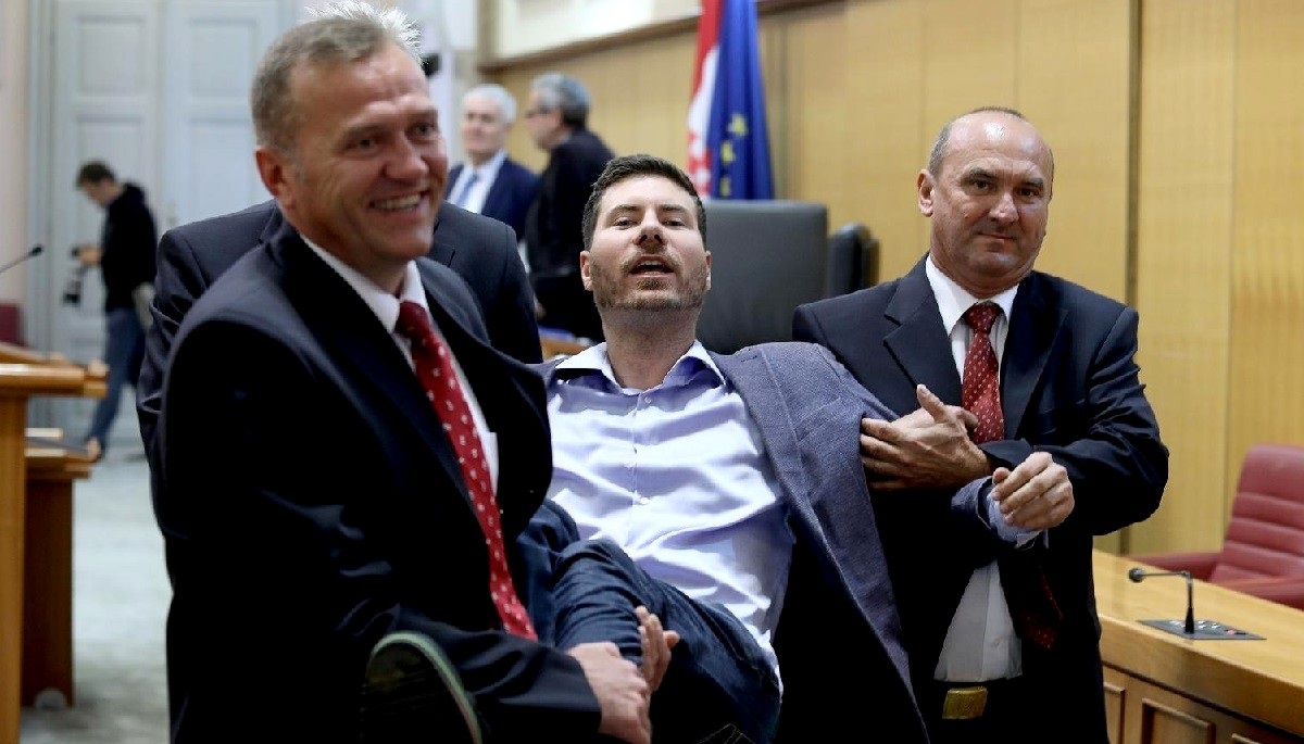 Saborska statistika: Maras rekorder po broju kazni, Pernar po broju izbacivanja