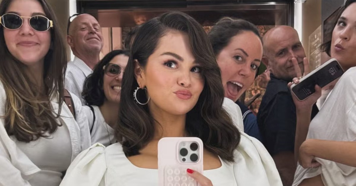 Selena Gomez podijelila dosad neviđene fotografije s vjenčanja i s Taylor Swift