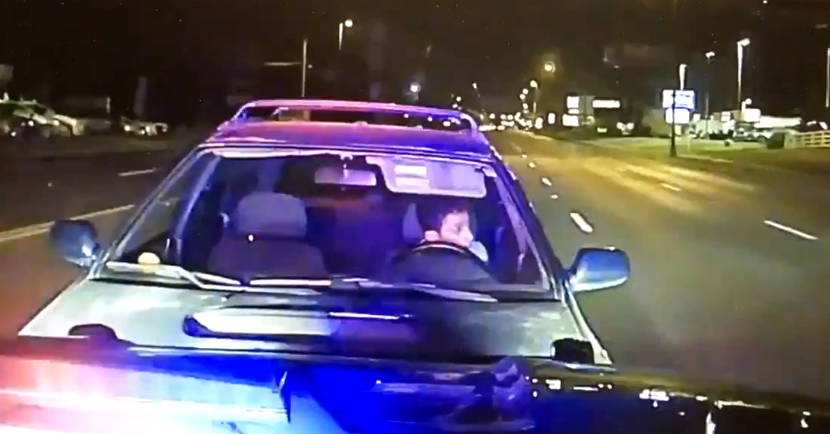 Pijan sjeo za upravljač pa se zabio u policijski auto
