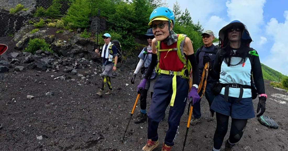 Japanac (102) je najstarija osoba koja se popela na planinu Fuji