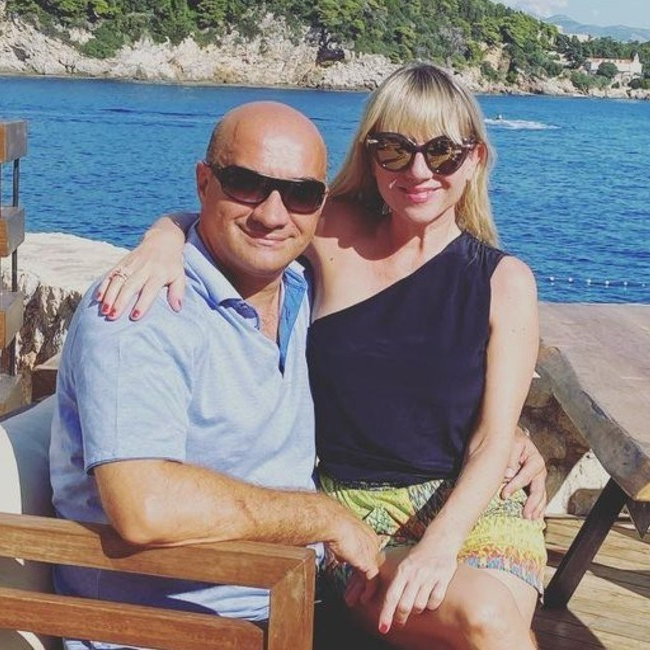 Lauca zbog fotki supruge prozvali za seksizam, on odbrusio: Nađite psihološku pomoć