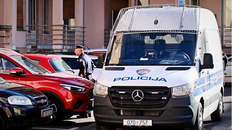 Uhićen mladić zbog tučnjave u Vukovaru. Obitelji pretučenih najavile tužbe i prosvjed