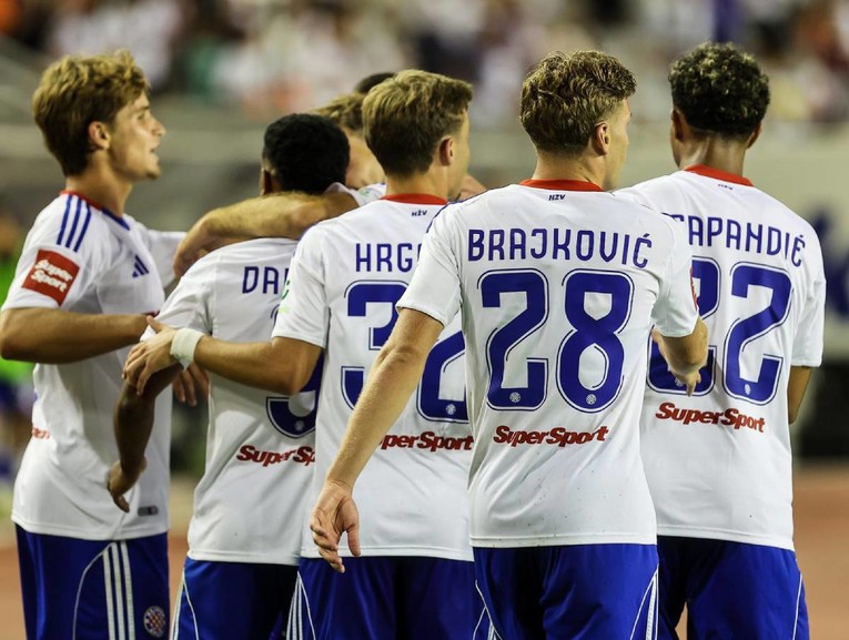Hajduk u Slovačku putuje redovnim letom pa busom. Evo zašto ne ide charter letom