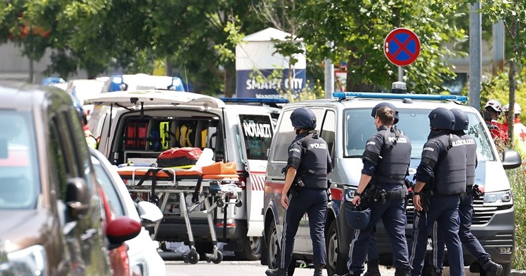 Nakon masakra u školi, Austrija postrožava zakon o nošenju oružja