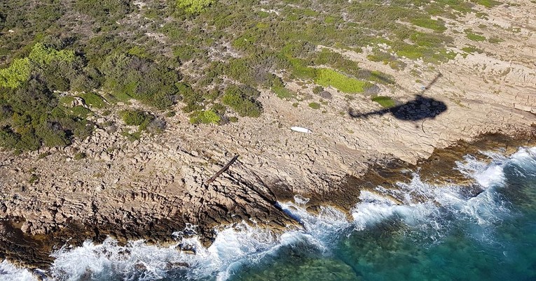 Na Pagu nestalo četvero Nizozemaca, traži ih helikopter