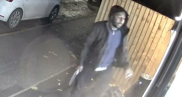 Policija istražuje je li napadač iz vlaka u Engleskoj večer prije izbo tinejdžera