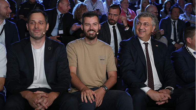 Prvi put se oglasila Rimčeva firma o fijasku s robotaksijima i vraćanju milijuna