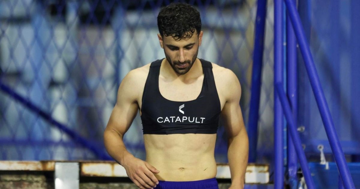 Boban nastavlja čistiti svlačionicu. Senior koji je tu sedam godina ide u Poljsku?