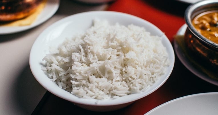 Evo zašto stručnjaci kažu da jedenje bijele riže ima isti učinak kao jedenje šećera