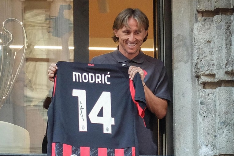 Goal: Modrić će igrati najveće utakmice i odgajati svog nasljednika u Milanu