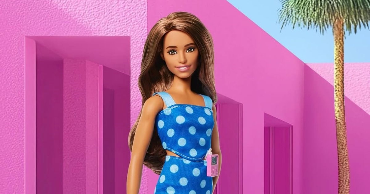 Predstavljena Barbie s dijabetesom tipa 1, nosi ružičasti senzor i torbicu za užinu