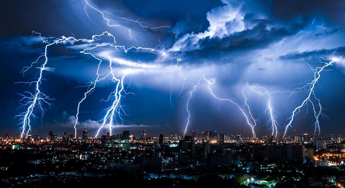 Rojevi kukaca mogu naelektrizirati zrak kao i grmljavinska oluja