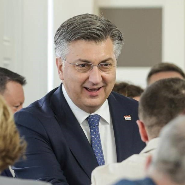 Potpisane velike povišice javnim i državnim službama: "Ovo se nikad nije dogodilo"