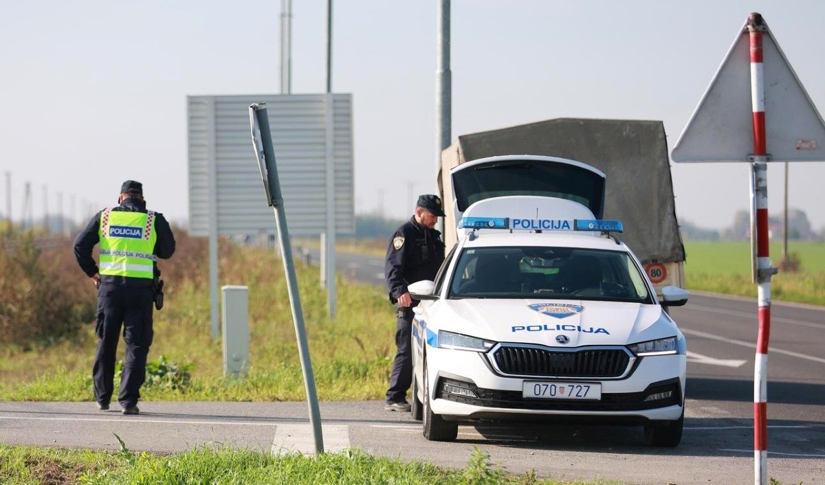 Teška nesreća kod Čepina, poginuo čovjek (44)