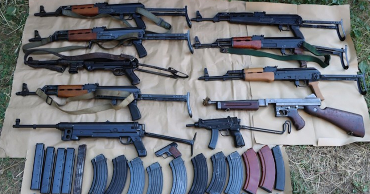 FOTO Građani ga prijavili. Policija mu u kući 78-godišnjaka pronašla pravi arsenal