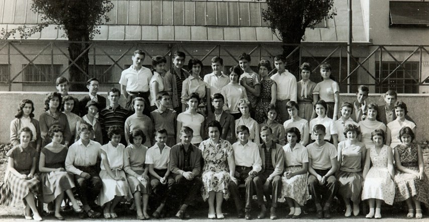 Jedan zagrebački razred slavi 60 godina mature. Prepoznajete li ikoga na fotki?