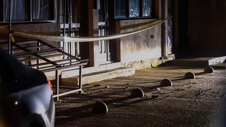 Nakon potresa u BiH najveće štete u Stocu i Ljubinju. Građani proveli noć na ulici