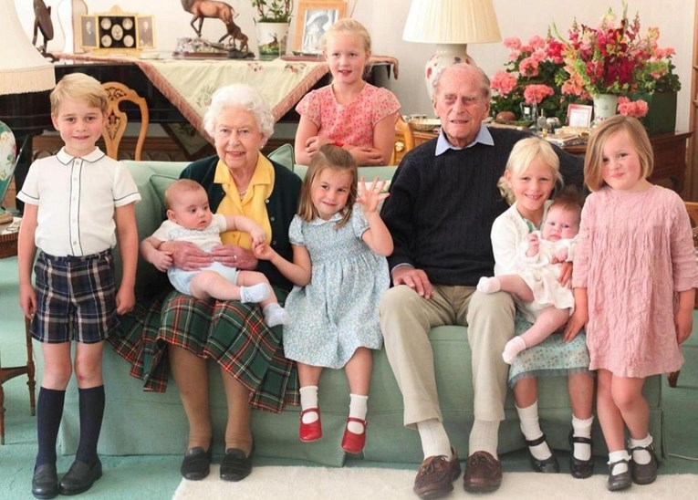 Objavljene obiteljske fotke princa Philipa, pažnju privukla ona koju je snimila Kate