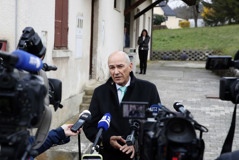 Politički obrat u Sloveniji: Janša preuzima vlast?