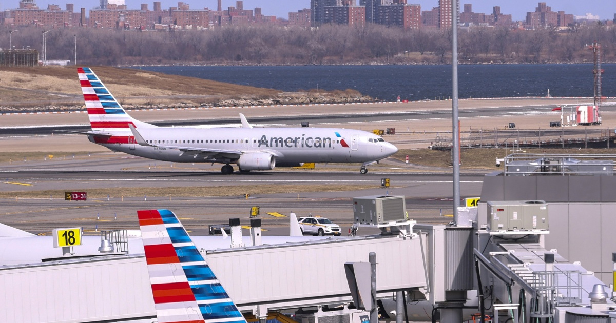 U podvozju aviona u SAD-u pronađen mrtav ilegalni putnik