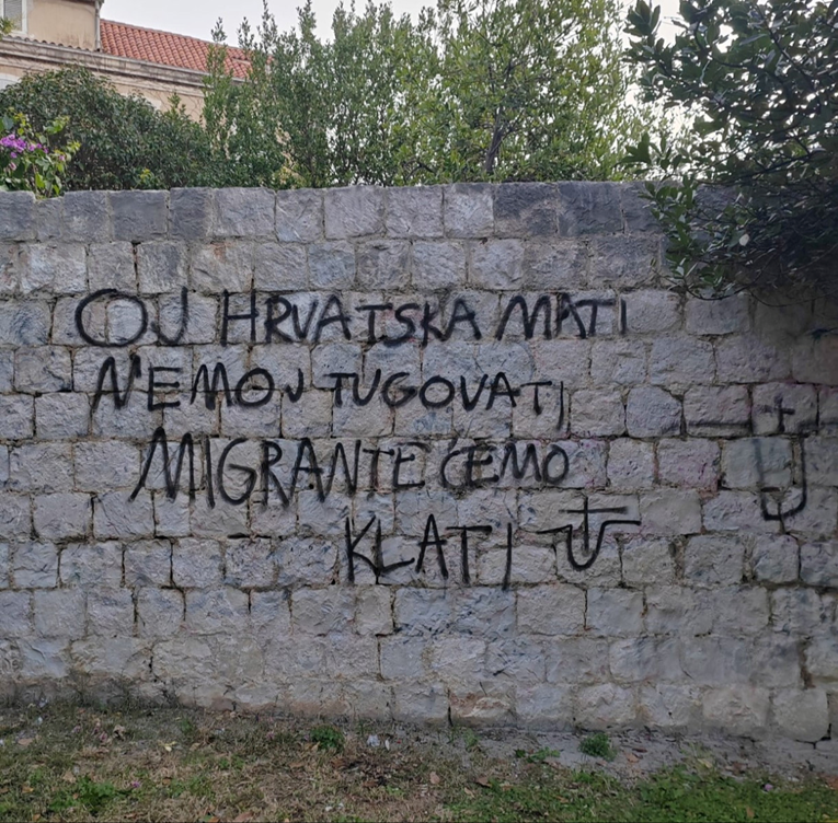 Mladići prijavljeni zbog grafita u Splitu. Kod škole osvanuo novi prijeteći natpis