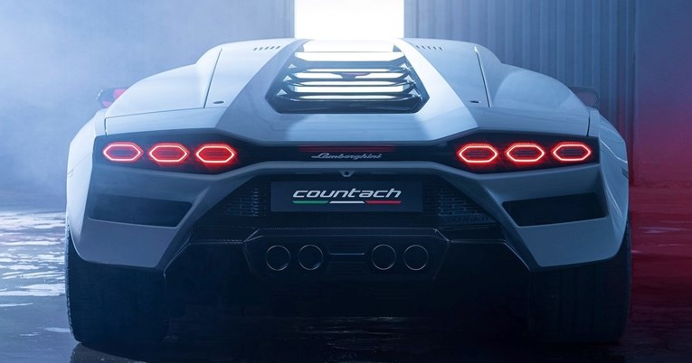 Prvi opoziv za Lamborghini Countach