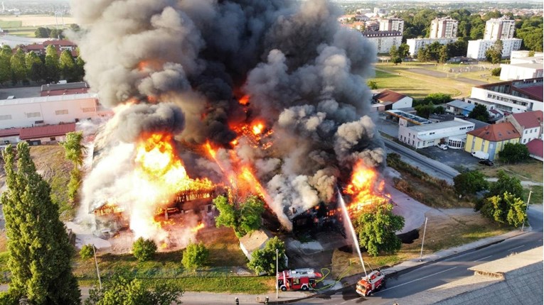 FOTO I VIDEO Veliki požar u Čakovcu, gorjelo je skladište. Zatvorene dvije ulice