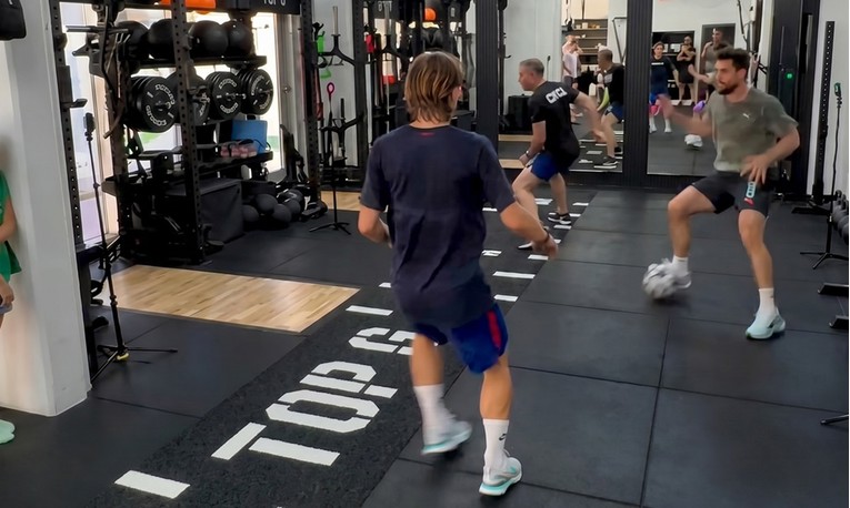 VIDEO Modrić i Kovačić s njihovim trenerom pred SP koriste nove metode treniranja