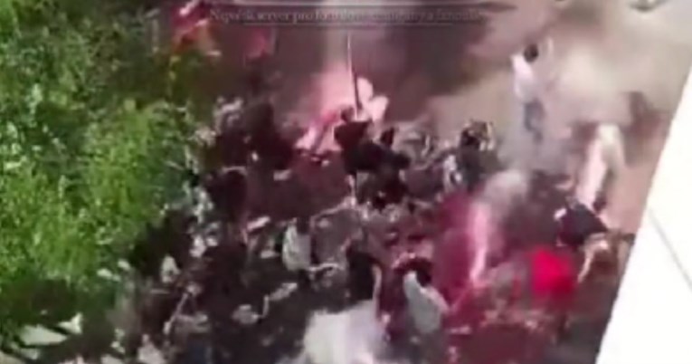 Pogledajte tučnjavu navijača u Mostaru. Ima ozlijeđenih