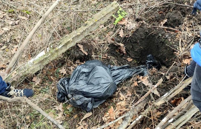 FOTO U Srbiji pronađeni zakopani paketi s 25 kg amfetamina. Uhićen mladić (19)