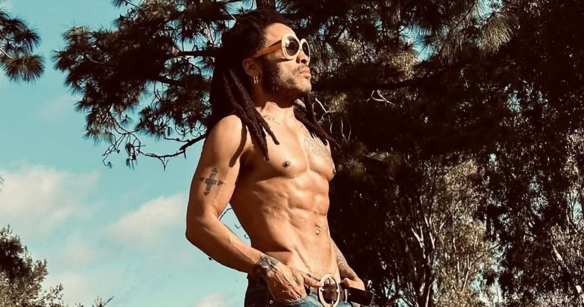 Lenny Kravitz (61) pozirao bez majice i pokazao trbušnjake