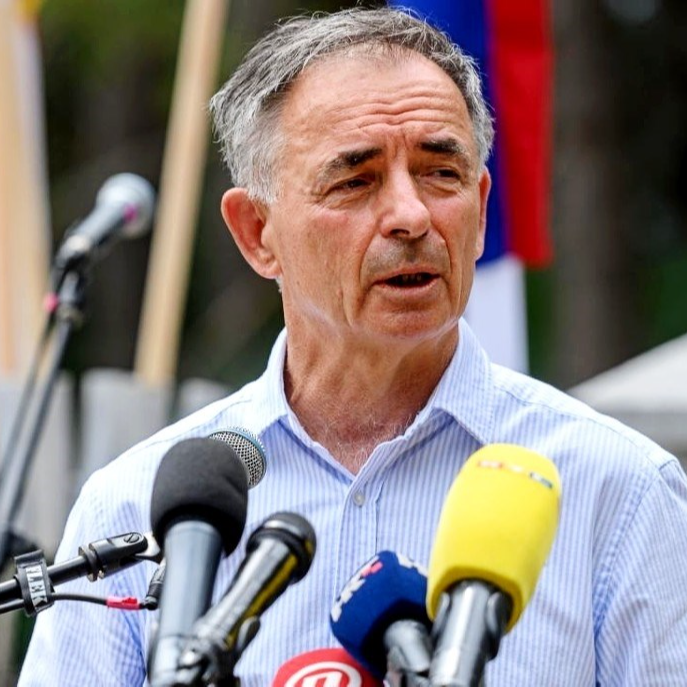 Pupovac u Srbu: Učinit ću sve da se ustaški pozdrav "Za dom spremni" zabrani
