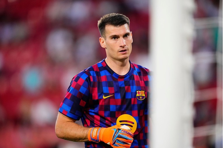 As: Livaković je najlogičniji i najpouzdaniji izbor za gol Barcelone