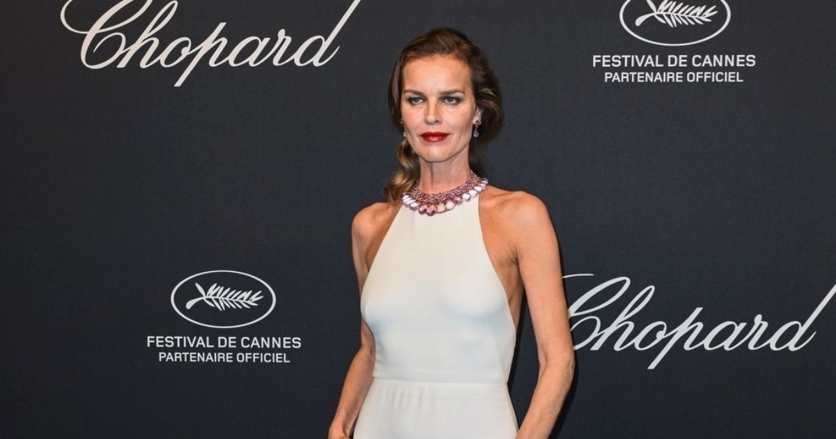 Češka manekenka osvanula u Cannesu, ukrala pažnju haljinom s otvorenim leđima