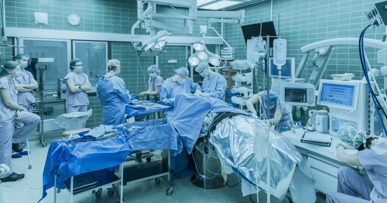 Mladoj Talijanki izvadili tumor od 70 kilograma. Bolnica: Bio je teži od pacijentice