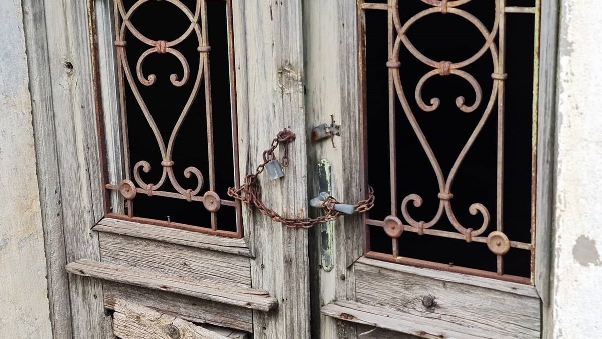 Fotka iz Dalmacije nasmijala ekipu na Fejsu: Još malo pa otvaraju kafane