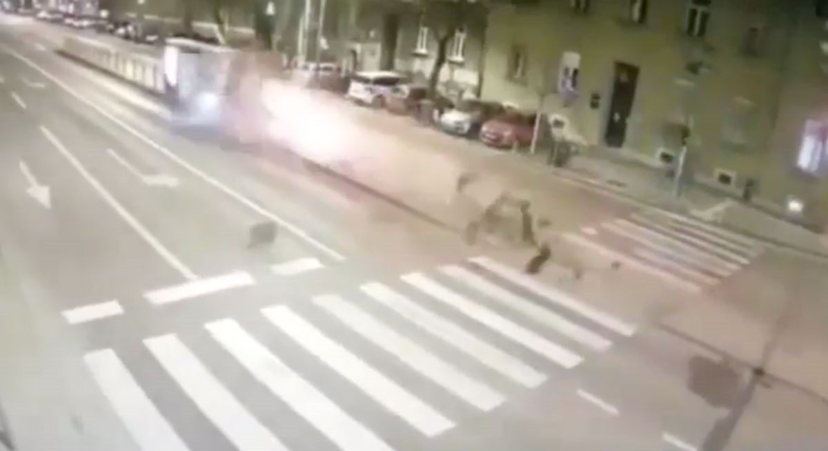 VIDEO Vozač koji je pokosio tramvajsku stanicu u Zagrebu završio u zatvoru