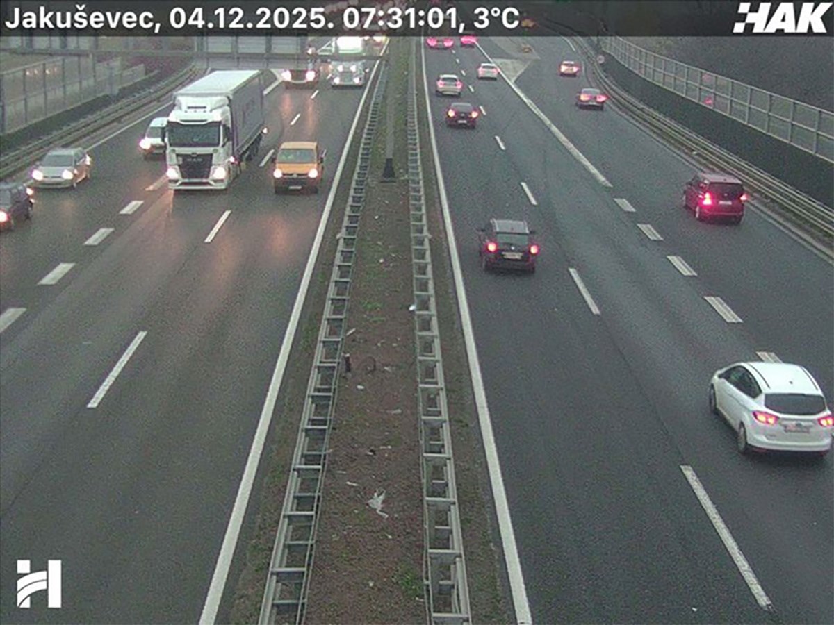 Magla, mokri kolnici i odroni: HAK upozorava vozače na oprez