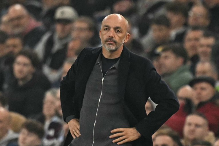 Huligani u Izraelu signalnom raketom gađali stan srpskog trenera: Ne želimo ga tu