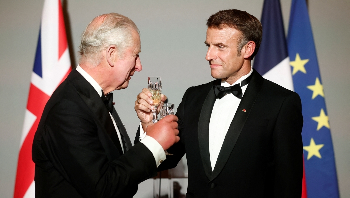 Macron potrošio 475.000 eura na večeru s kraljem Charlesom i kraljicom Camillom
