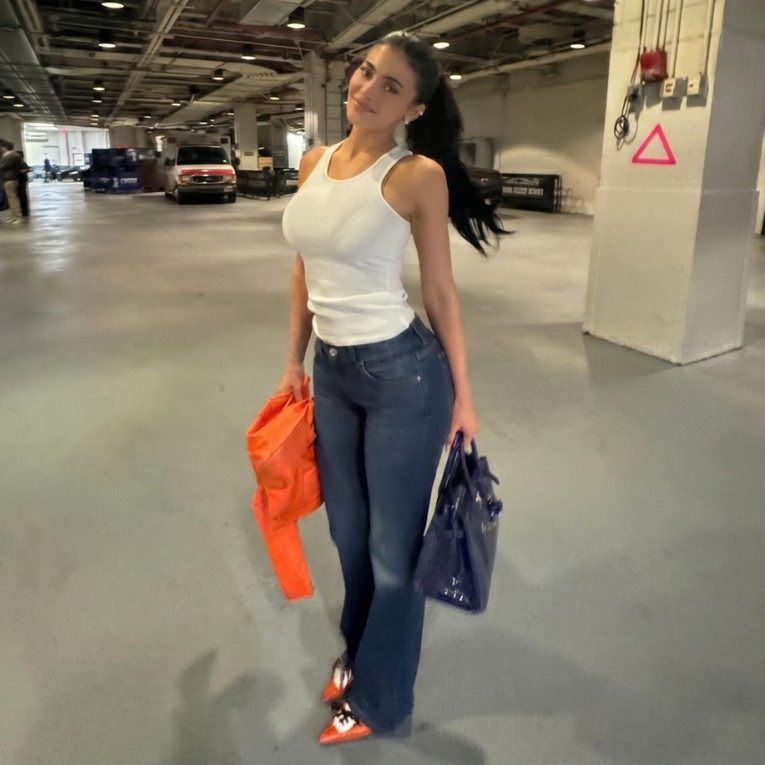 "Je li ovo šala?": Kylie Jenner vratila je najjednostavniju frizuru u modu