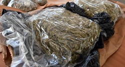 Uhićen na granici s 2.2 kilograma marihuane