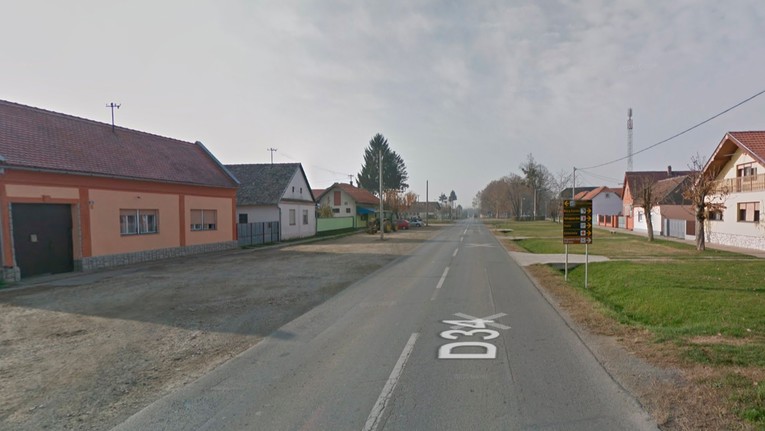 Zbog prevrtanja vozila prekinut promet na državnoj cesti u Slavoniji