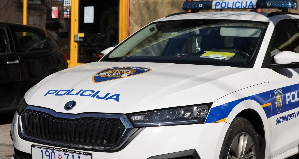 Opili zaposlenika antikvarijata pa ukrali 153 tisuće eura vrijedne satove i nakit