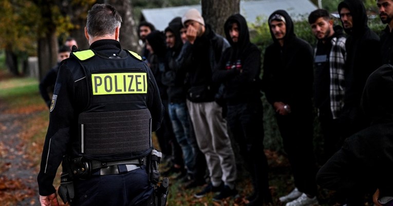 Sud odlučio da Njemačka ne smije vraćati migrante s granice. Merz: Nastavljamo s tim