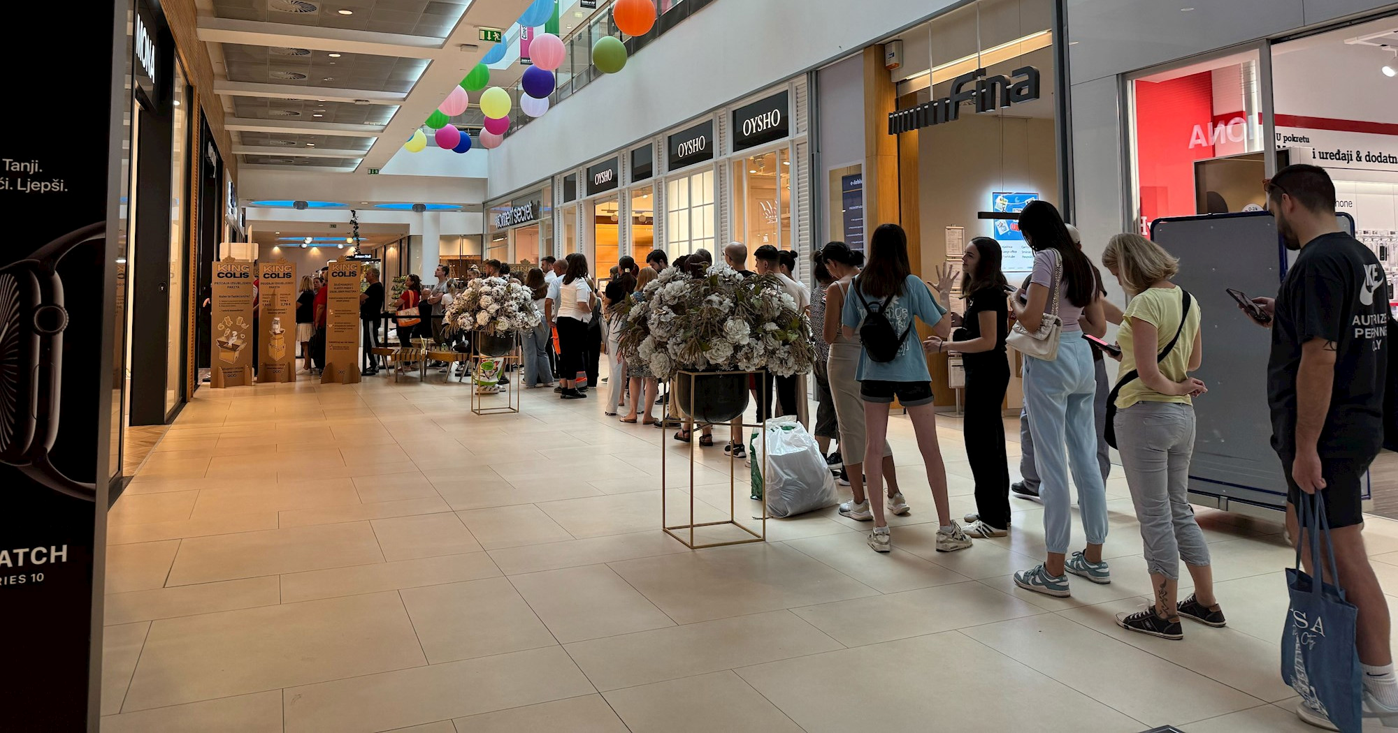 Zagrepčani se drugi dan zaredom pokušavaju domoći kutija (u kojima ne znaju što je)