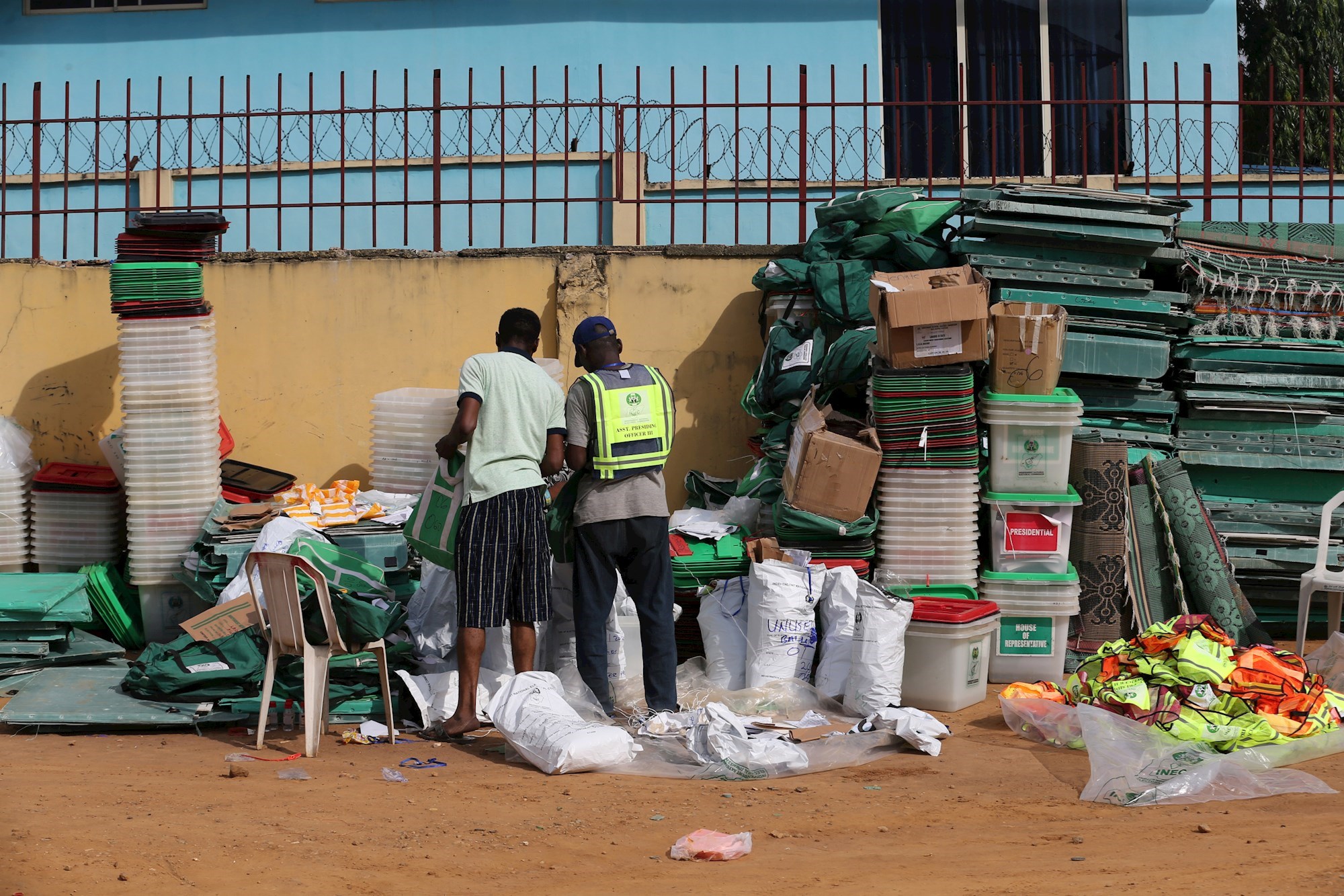 Mladi Nigerijac izradio dron od otpada pa dobio staž u tehnološkoj tvrtki