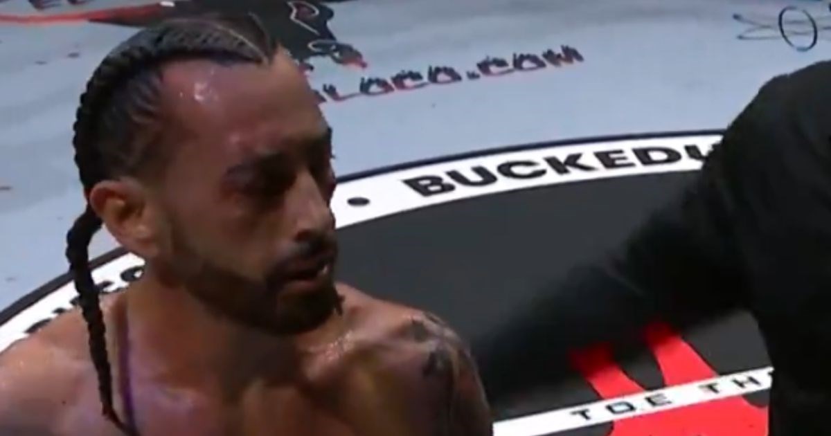 VIDEO Borcu BKFC-a od udarca skoro otpao dio uha. Borba je prekinuta